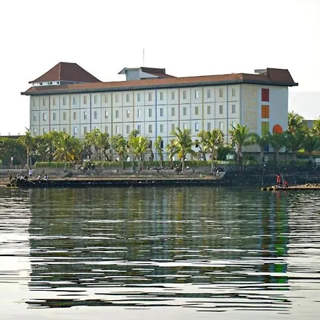 Singaraja Hotel - Chse Certified Exterior photo